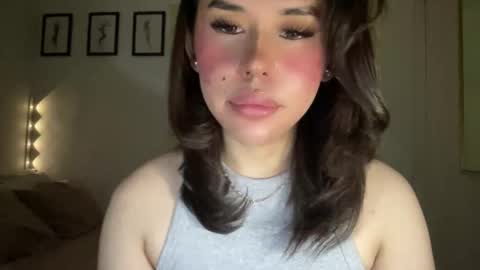 Snapshot of beautiful_lust69 chatting on 12-01-25, 12:26 Sweet Aya online show from 12-01-25, 12:26