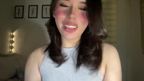 Snapshot of beautiful_lust69 chatting on 12-22-25, 02:25 Sweet Aya online show from 12-22-25, 02:25