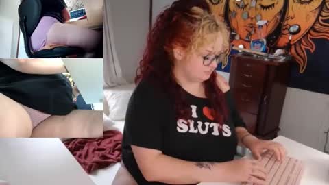 Snapshot of beautifulfeminine chatting on 09-24-25, 05:27 Annikka online show from 09-24-25, 05:27