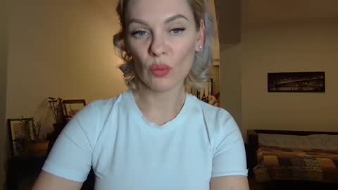 Beautifulkollette online show from 01-24-25, 07:28