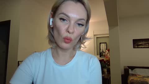 Beautifulkollette online show from 01-26-25, 06:37
