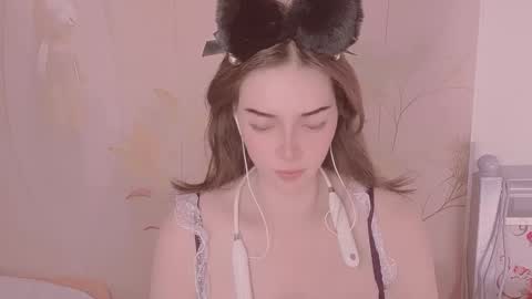 Snapshot of beauty_lulu chatting on 02-28-25, 01:15 LULU online show from 02-28-25, 01:15
