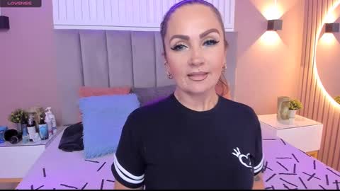 Chantall online show from 02-16-25, 07:38