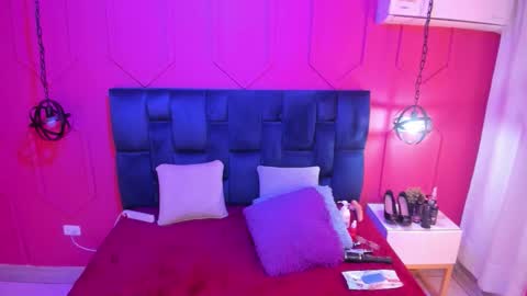 Chantall online show from 11-11-25, 11:21