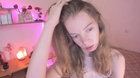 Eliise online show from 09-20-25, 02:07