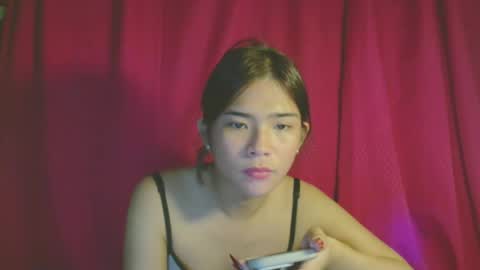 Snapshot of beautyqueen18x chatting on 04-09-26, 08:36 beautyqueen18x online show from 04-09-26, 08:36