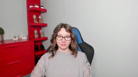 Snapshot of beautyzoexx chatting on 10-16-25, 05:41 Zoe online show from 10-16-25, 05:41