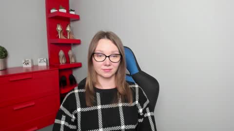 Snapshot of beautyzoexx chatting on 10-17-25, 07:33 Zoe online show from 10-17-25, 07:33