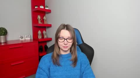 Snapshot of beautyzoexx chatting on 10-31-25, 06:47 Zoe online show from 10-31-25, 06:47