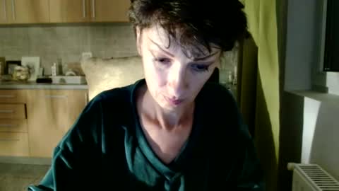 Raluca online show from 09-08-25, 06:29