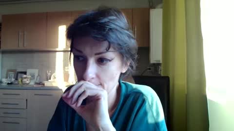 Raluca online show from 09-28-25, 03:39