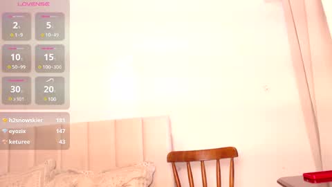 Snapshot of bebe_sua chatting on 02-16-25, 05:37 Jennifer online show from 02-16-25, 05:37