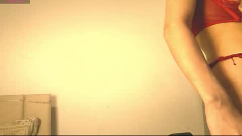 Jennifer online show from 12-22-25, 05:04