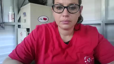 beccabee37 online show from 02-09-26, 06:56