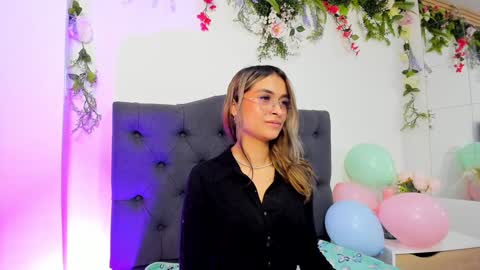 beccamilanni online show from 12-05-24, 01:06