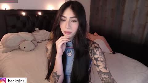 Marzhie online show from 11-27-25, 04:03