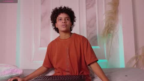 Snapshot of beckablue chatting on 03-02-26, 01:51 Beecckkkaaa online show from 03-02-26, 01:51