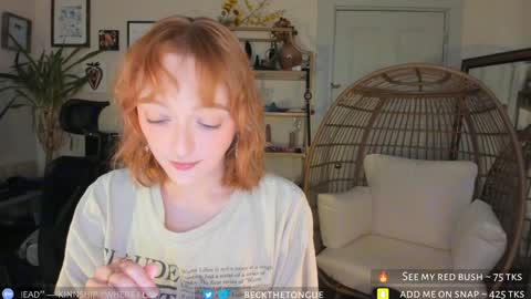 Snapshot of beckthetongue chatting on 01-25-25, 09:25 Beck the tongue online show from 01-25-25, 09:25