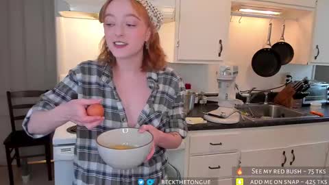 Snapshot of beckthetongue chatting on 02-27-25, 05:58 Beck the tongue online show from 02-27-25, 05:58