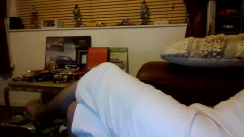 becky273622 online show from 09-12-25, 07:36