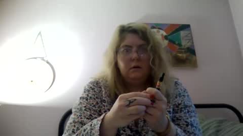 Snapshot of bedbandits chatting on 11-18-25, 11:36 Bedbandits69 online show from 11-18-25, 11:36