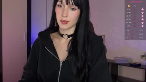 Violet online show from 11-06-25, 04:30