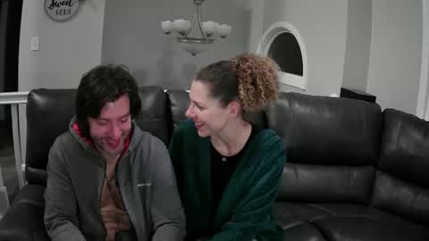 Snapshot of bedroom_king_and_queen chatting on 01-19-25, 02:57 Bedroom king and queen online show from 01-19-25, 02:57