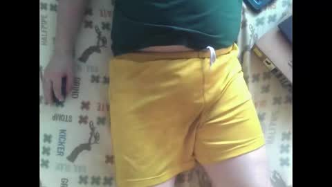 Snapshot of bedwetboy chatting on 12-28-24, 04:09 Bedwetboys online show from 12-28-24, 04:09