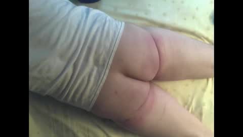 Snapshot of bedwetboy chatting on 10-30-25, 12:17 Bedwetboys online show from 10-30-25, 12:17