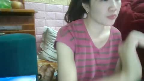 beebaby_xx online show from 11-15-25, 05:16