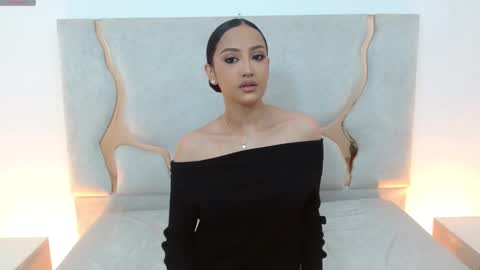 Snapshot of beella_tay1 chatting on 10-07-25, 02:36 BELLA online show from 10-07-25, 02:36