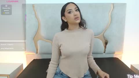 Snapshot of beella_tay1 chatting on 10-08-25, 03:09 BELLA online show from 10-08-25, 03:09