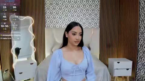 Snapshot of beella_tay1 chatting on 11-05-25, 02:50 BELLA online show from 11-05-25, 02:50