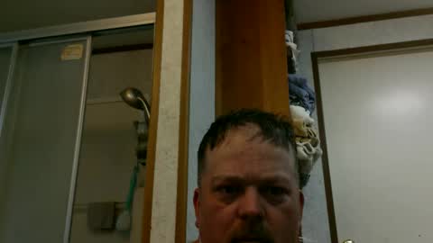 Snapshot of beer_money69 chatting on 09-10-25, 05:57 beer_money69 online show from 09-10-25, 05:57