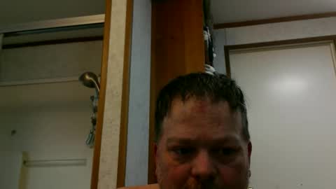 Snapshot of beer_money69 chatting on 01-12-26, 08:14 beer_money69 online show from 01-12-26, 08:14