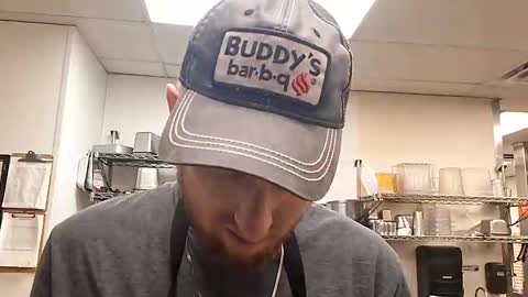 Snapshot of beercanthickness chatting on 09-21-25, 10:55 Dunkindaddy online show from 09-21-25, 10:55