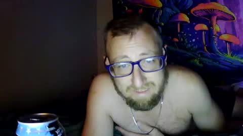 Snapshot of beercanthickness chatting on 09-29-25, 03:22 Dunkindaddy online show from 09-29-25, 03:22