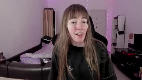 Lisa online show from 09-15-25, 12:16