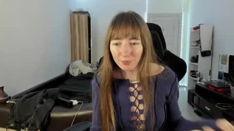 Lisa online show from 09-25-25, 12:53