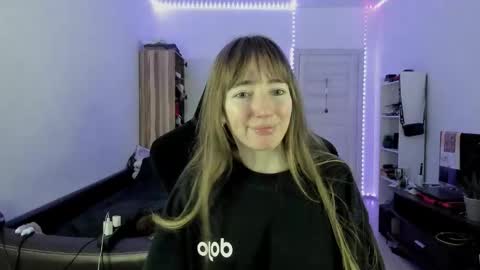 Lisa online show from 10-01-25, 04:13