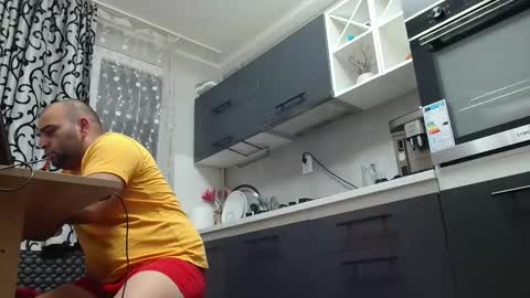 kevin and Bella online show from 12-09-24, 07:29