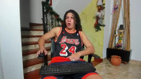 independent model online show from 11-22-25, 01:04