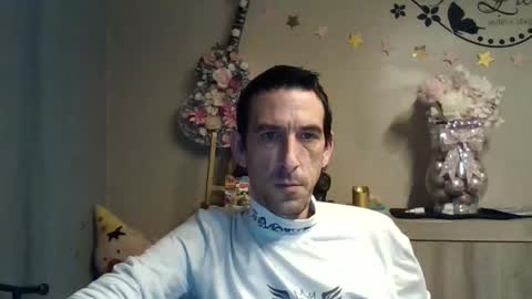 Snapshot of belgianboy33 chatting on 10-31-25, 05:14 Dreamcock online show from 10-31-25, 05:14