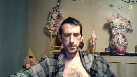 Snapshot of belgianboy33 chatting on 11-11-25, 05:07 Dreamcock online show from 11-11-25, 05:07