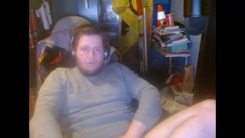 Snapshot of belgiandudeantwerp chatting on 01-13-25, 11:17 Belgian Dude online show from 01-13-25, 11:17