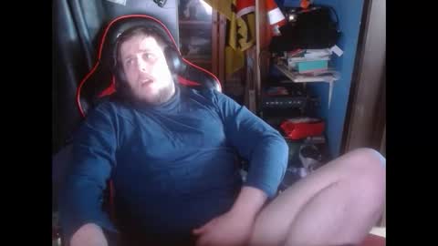 Snapshot of belgiandudeantwerp chatting on 10-22-25, 11:32 Belgian Dude online show from 10-22-25, 11:32