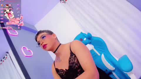 Snapshot of belinda_parkehot chatting on 02-15-25, 10:00 belinda online show from 02-15-25, 10:00