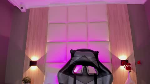 Bella cam online show from 11-07-25, 07:36