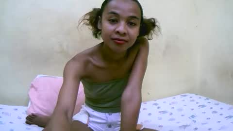 bella193999 online show from 11-09-25, 06:17