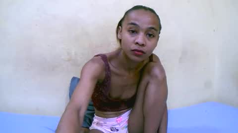 bella193999 online show from 11-14-25, 02:05